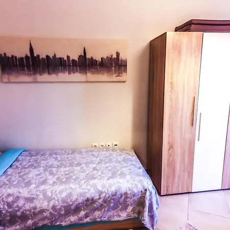 Comfort Luxury Maisonette דירה *