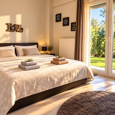 Comfort Luxury Maisonette Апартамент *