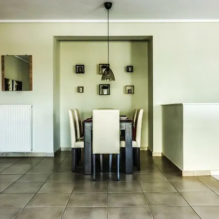 Comfort Luxury Maisonette Apartment