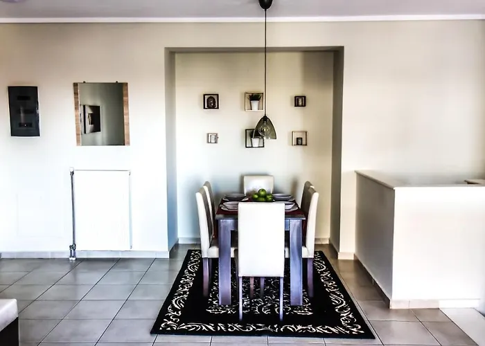 Comfort Luxury Maisonette Apartment *